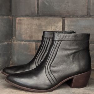 Matisse Ankle Boots, 9